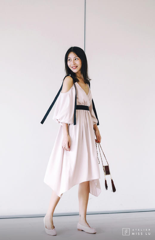 AtelierMissLu / Cintia-香槟粉飘带装饰连身裙 商品图5
