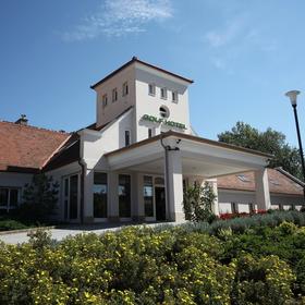 老湖高尔夫俱乐部酒店 Old Lake Golf Club & Hotel  | 布达佩斯高尔夫球场 | 匈牙利高尔夫球场俱 | 欧洲高尔夫球场俱乐部 | Hungary