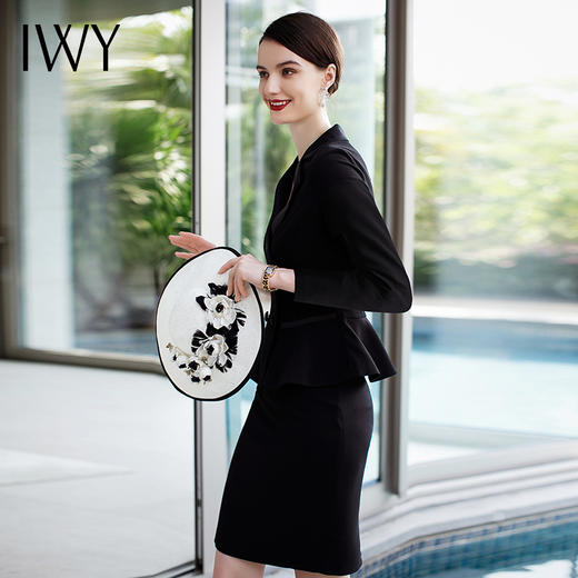 IWY/经典百搭黑色职业装时尚西装套裙商务休闲工作服C0071 商品图2