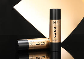 油皮都需要的完美底妆：便携+遮瑕+不脱妆