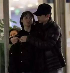 邓伦前女友梳妆台曝光，原来我有这个同款！