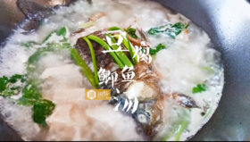 一口铸铁锅，如何煮出食材的纯粹