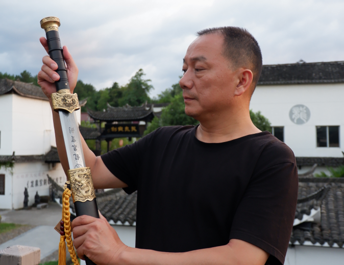 升龙剑(升级黄铜款未开刃)