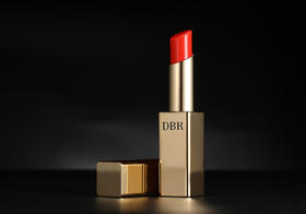 为什么女生要买那么多口红？