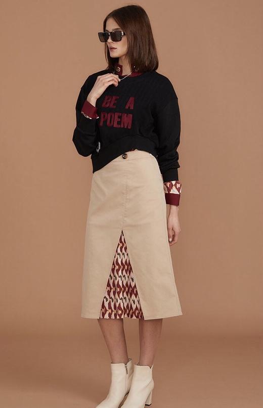 不对称下摆刺绣短卫衣 商品图3