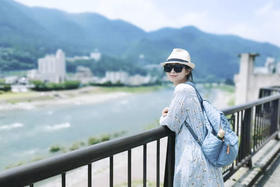 旅行中的你，有种让人移不开眼睛的魔力