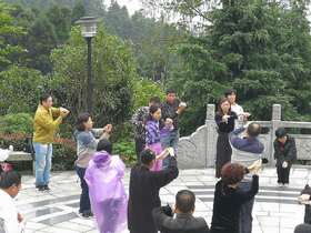 律师股骨头坏死，练习内丹功康复了