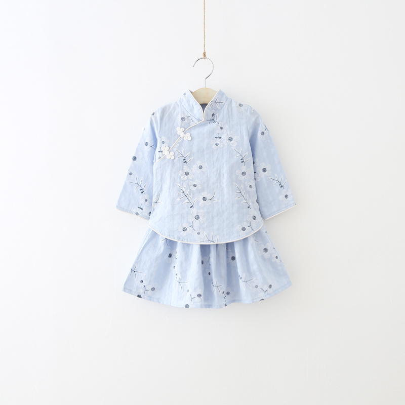 LW99女童民国套装，上衣+下裙！