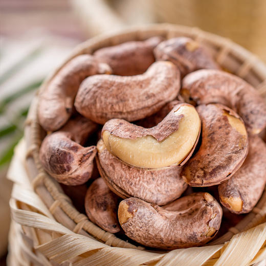 大颗粒精品越南轻焙紫衣腰果