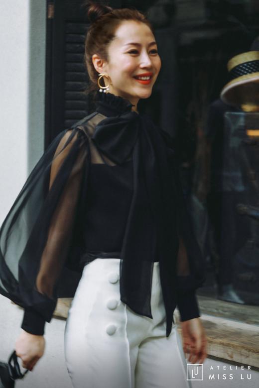 AtelierMissLu / Loulia-黑色拼纱蝴蝶结装饰衬衫上衣 商品图2