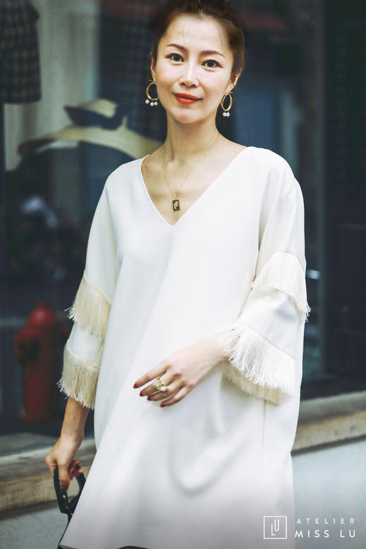 AtelierMissLu / Eileen-珍珠白袖口流苏V领连身裙 商品图5