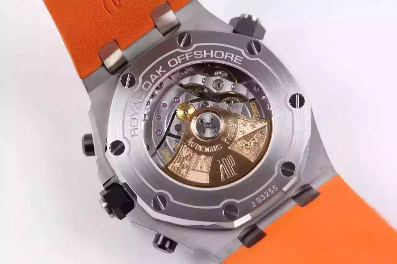 01定制原版3126自动机械机芯,零件数:364个动力储备:50小时外观表径