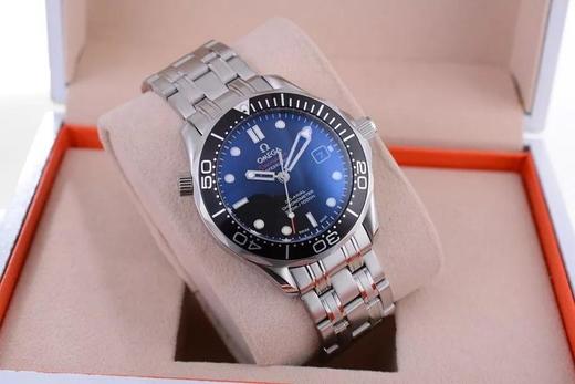 欧米嘎高颜值又简单大气的机械男表 100米超强防水 进口日本机械机芯!