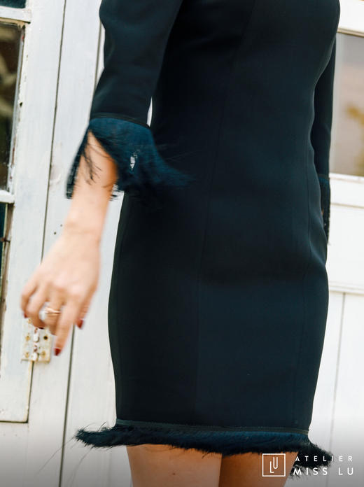 AtelierMissLu / Hera-黑色袖口下摆流苏装饰连身裙 商品图6