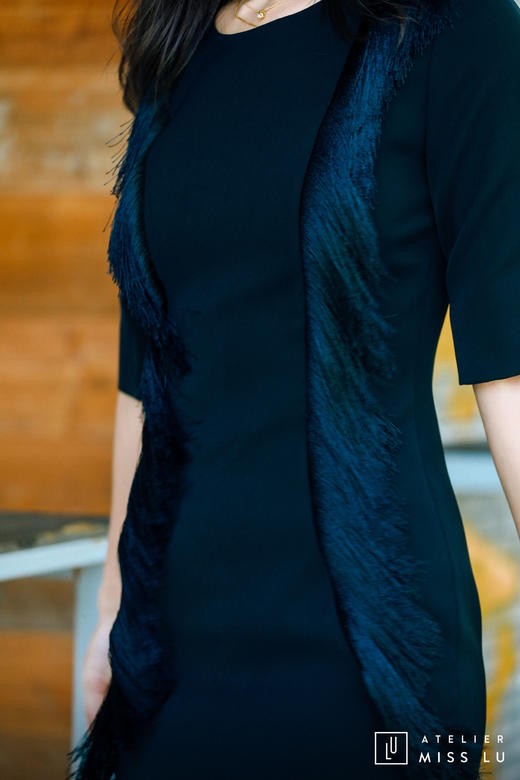 AtelierMissLu / Annet-光泽黑两侧流苏装饰连身裙 商品图7