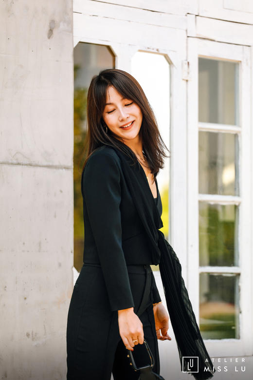 AtelierMissLu / Roz-黑色风琴褶装饰短外套 商品图3