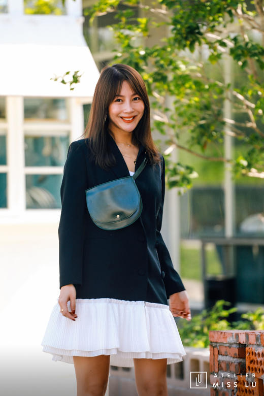AtelierMissLu / Shelly-黑色下摆褶皱装饰西装 商品图0