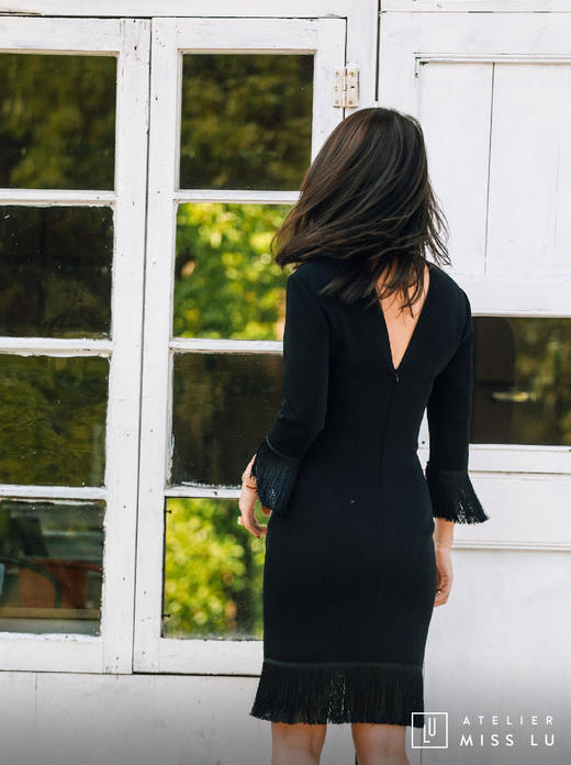 AtelierMissLu / Hera-黑色袖口下摆流苏装饰连身裙 商品图5
