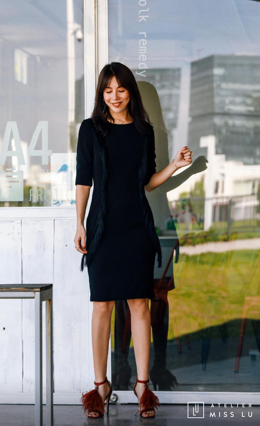 AtelierMissLu / Annet-光泽黑两侧流苏装饰连身裙 商品图6