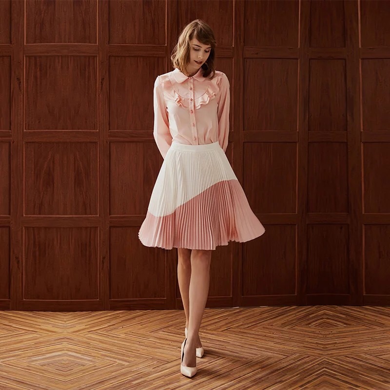 粉白撞色拼接压褶半裙