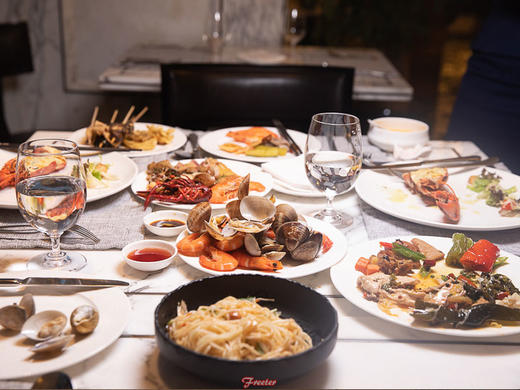 海口朗廷酒店日月廊全日制西餐厅 5.