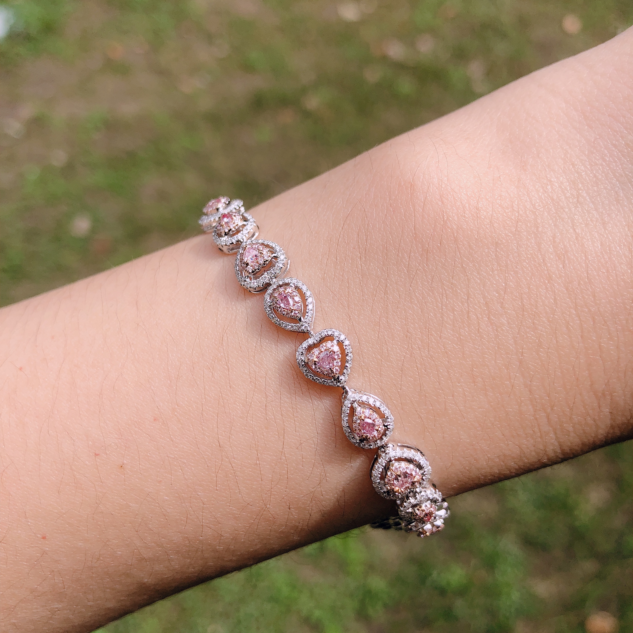 83克拉粉钻手链