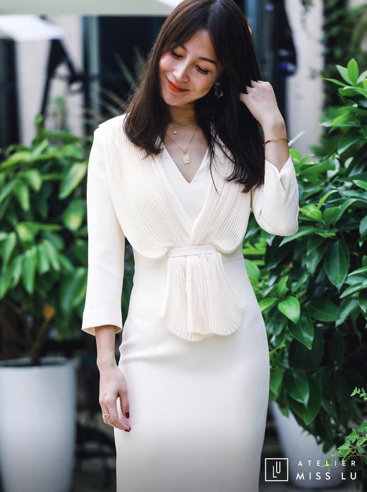 AtelierMissLu / Cicely-白色两侧风琴褶装饰连身裙 商品图0
