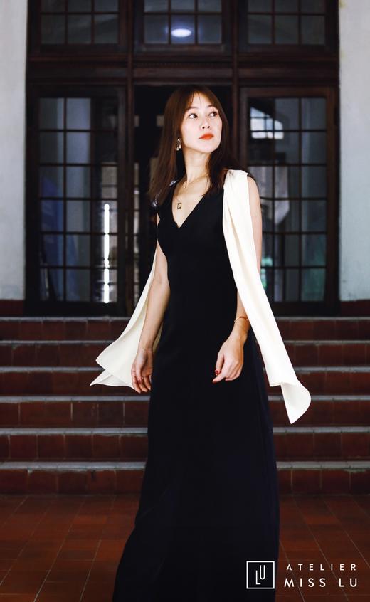 AtelierMissLu / Lena-黑白撞色飘带V领连体裤 商品图1