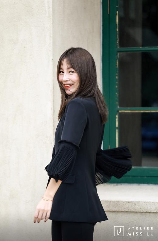 AtelierMissLu / Marin-黑色喇叭袖拼接西装外套 商品图8