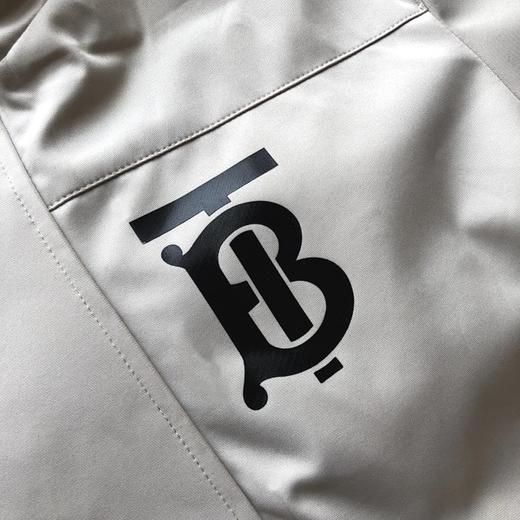 巴宝力家 tb标志 后背战马大logo 男士时尚休闲连帽羽绒服