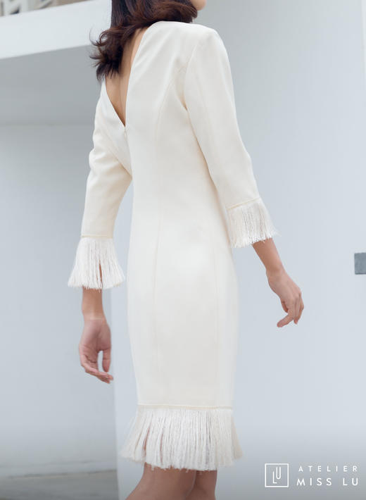 AtelierMissLu / Hera-白色袖口下摆流苏装饰连身裙 商品图14