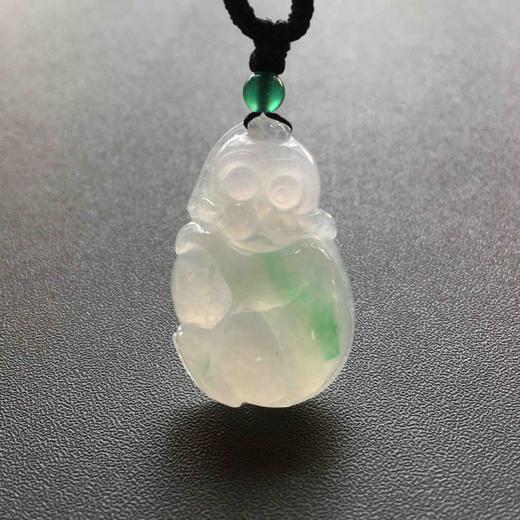 冰种阳绿厚庄翡翠猴儿 商品图6