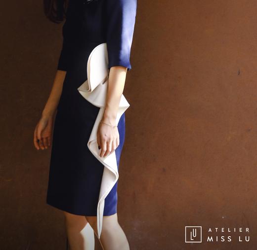 AtelierMissLu / Nora-藏青拼白腰侧褶皱装饰连身裙 商品图7