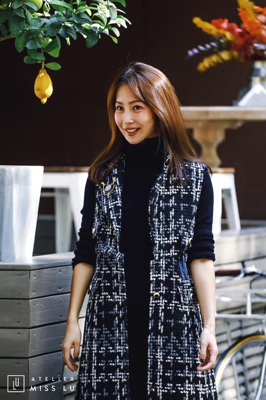 AtelierMissLu / Odete-黑白粗呢格修身长马甲 商品图3