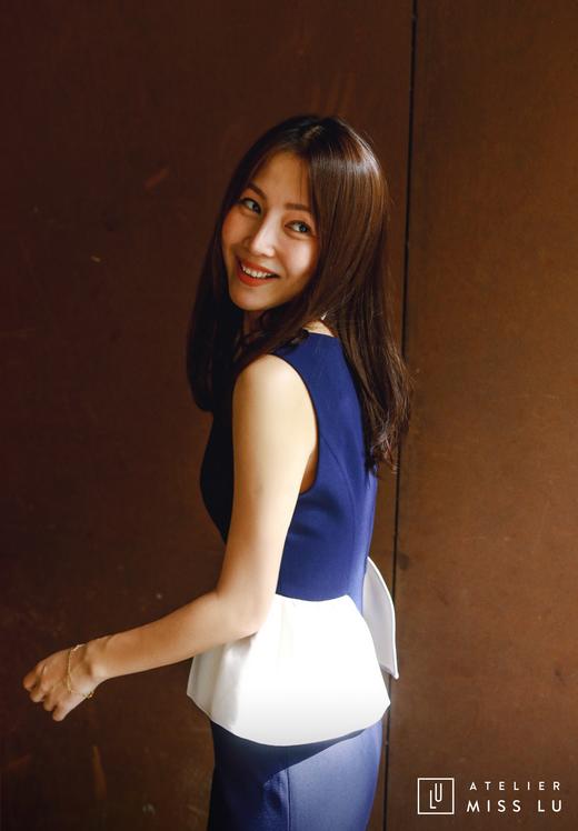 AtelierMissLu / Pola-藏青拼白腰间褶皱装饰连身裙 商品图2