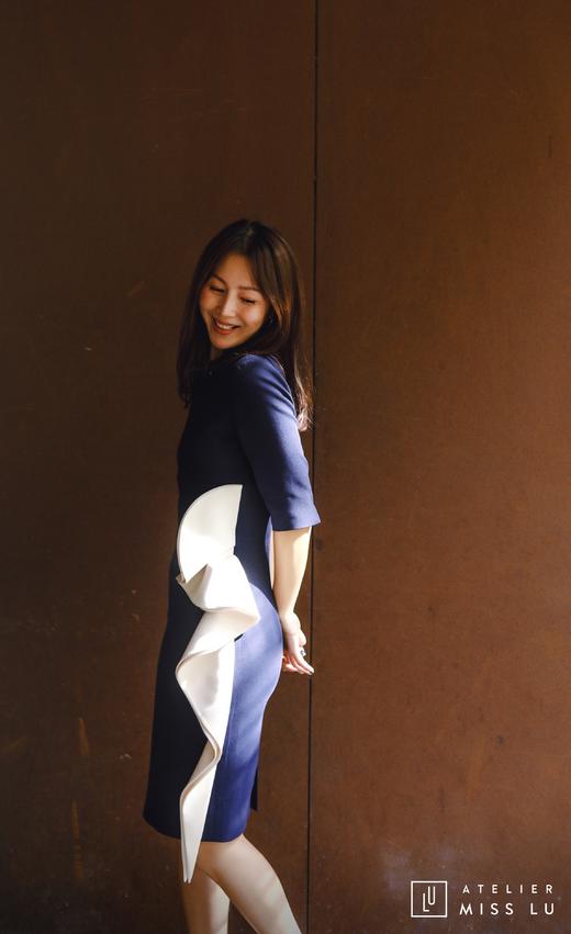 AtelierMissLu / Nora-藏青拼白腰侧褶皱装饰连身裙 商品图1