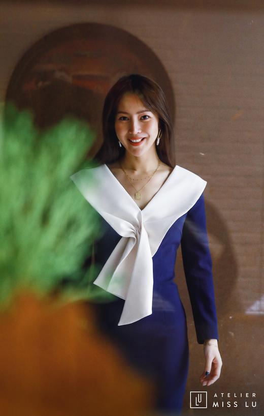 AtelierMissLu / Niecy-藏青拼白褶皱装饰连身裙 商品图3