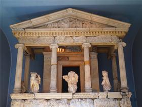 05.海仙女神庙 | 8位仙女的诱惑，是人性的扭曲还是道德的沦丧？