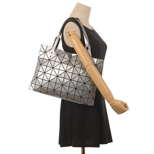 s级 issey miyake 三宅一生 经典款拼色菱格几何包