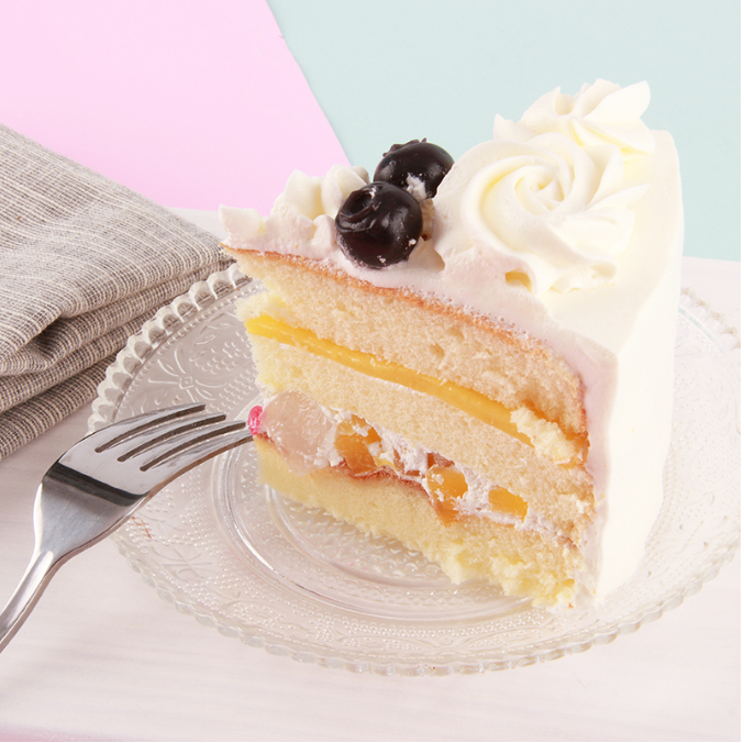纤云弄巧鲜奶蛋糕(迷情蓝莓风)