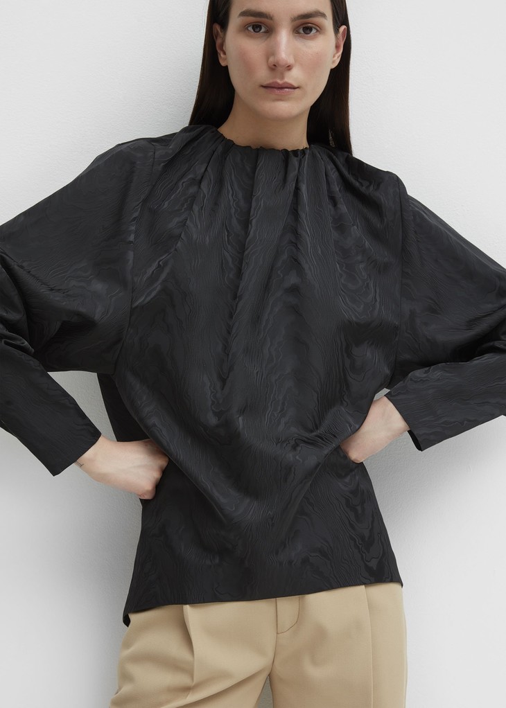 toteme 20ps 奶油色/黑色 vibrac暗纹上衣