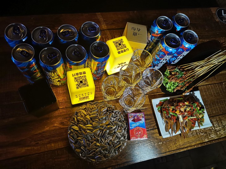 一鹿有你酒吧198元抢雪花啤酒24听瓜子扑克纸巾小吃2份