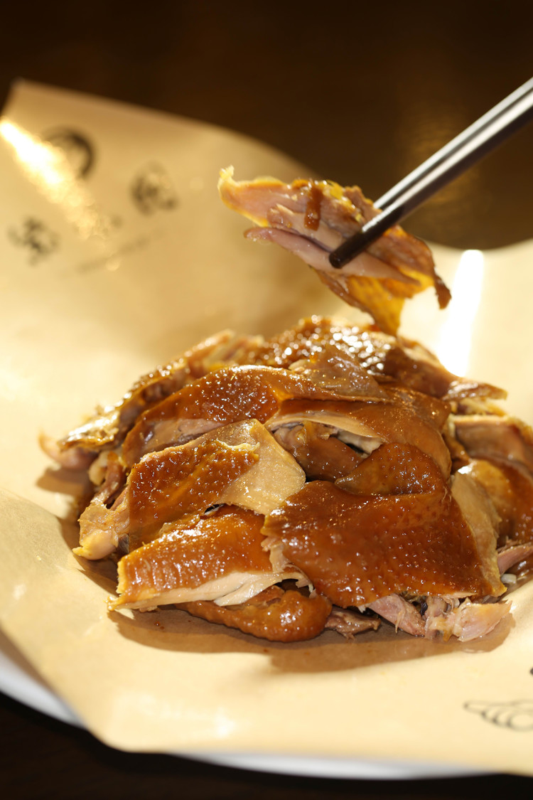 紫光园酱焖半只酱焖手撕鸡