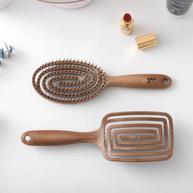 袅袅云梳晓髻堆，一把好梳巧打理！