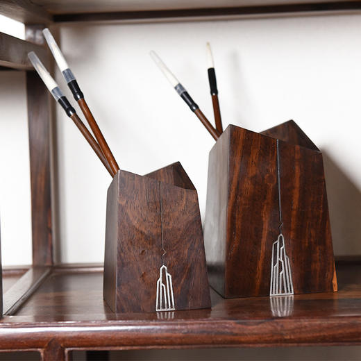 天一书局出品 黑紫檀木乐山笔筒 复古中国风文房书房摆件笔筒 商品图1