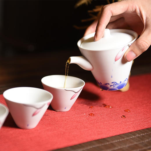 天一书局出品 花瓣手抓壶旅行礼盒套装 景德镇陶瓷茶杯茶具 商品图2