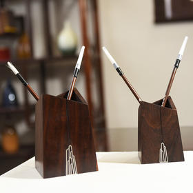 天一书局出品 黑紫檀木乐山笔筒 复古中国风文房书房摆件笔筒