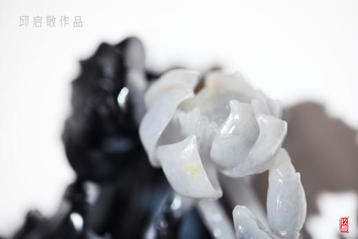 和田玉（青花）独籽摆件--残荷冷秋 （邱启敬）1740g 商品图4