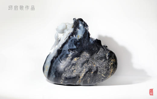 和田玉（青花）独籽摆件--残荷冷秋 （邱启敬）1740g 商品图1