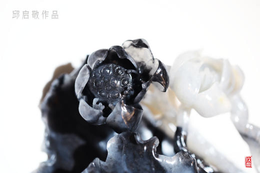 和田玉（青花）独籽摆件--残荷冷秋 （邱启敬）1740g 商品图5